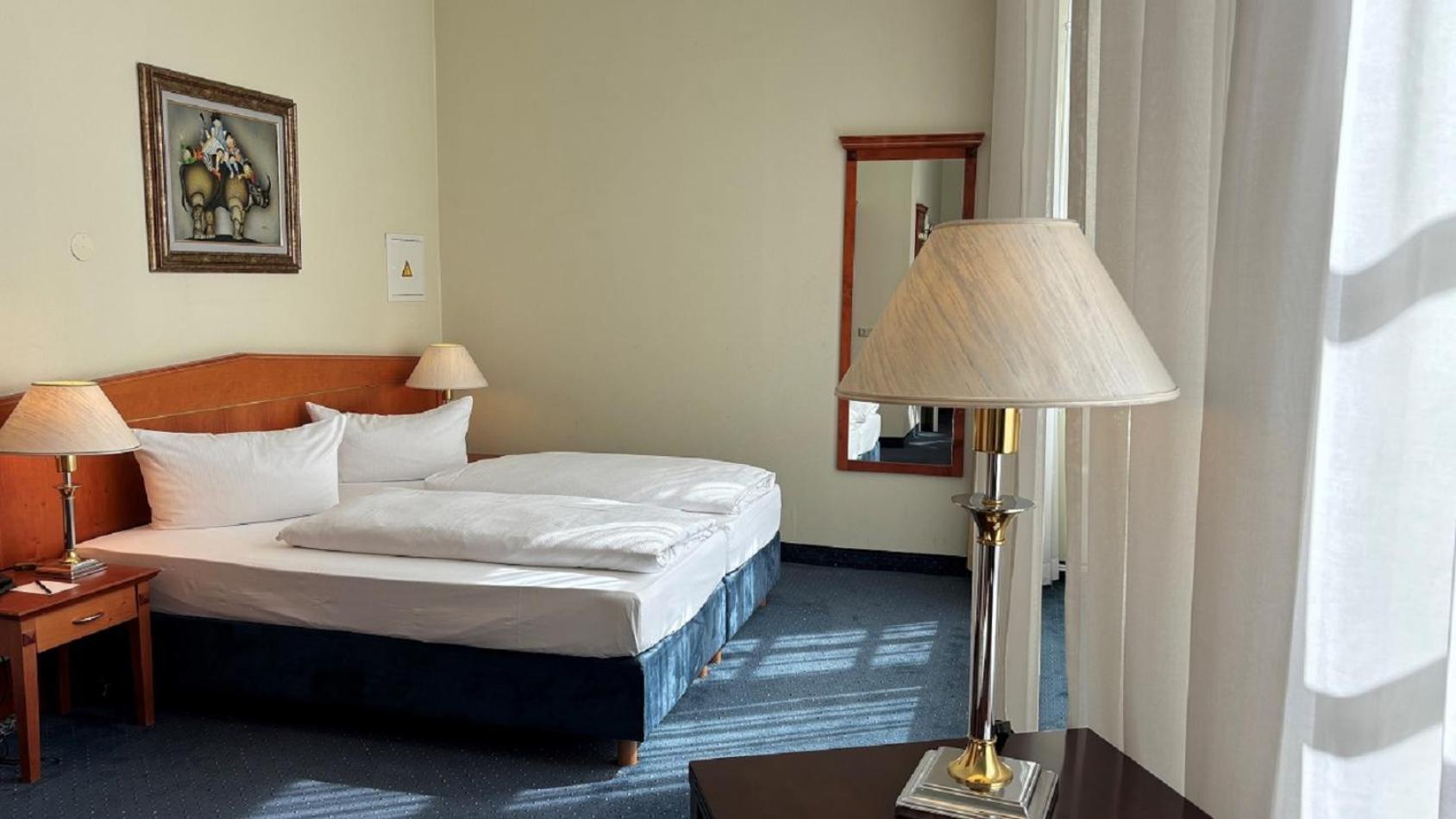 Готель Wyndham Garden Berlin Mitte Екстер'єр фото